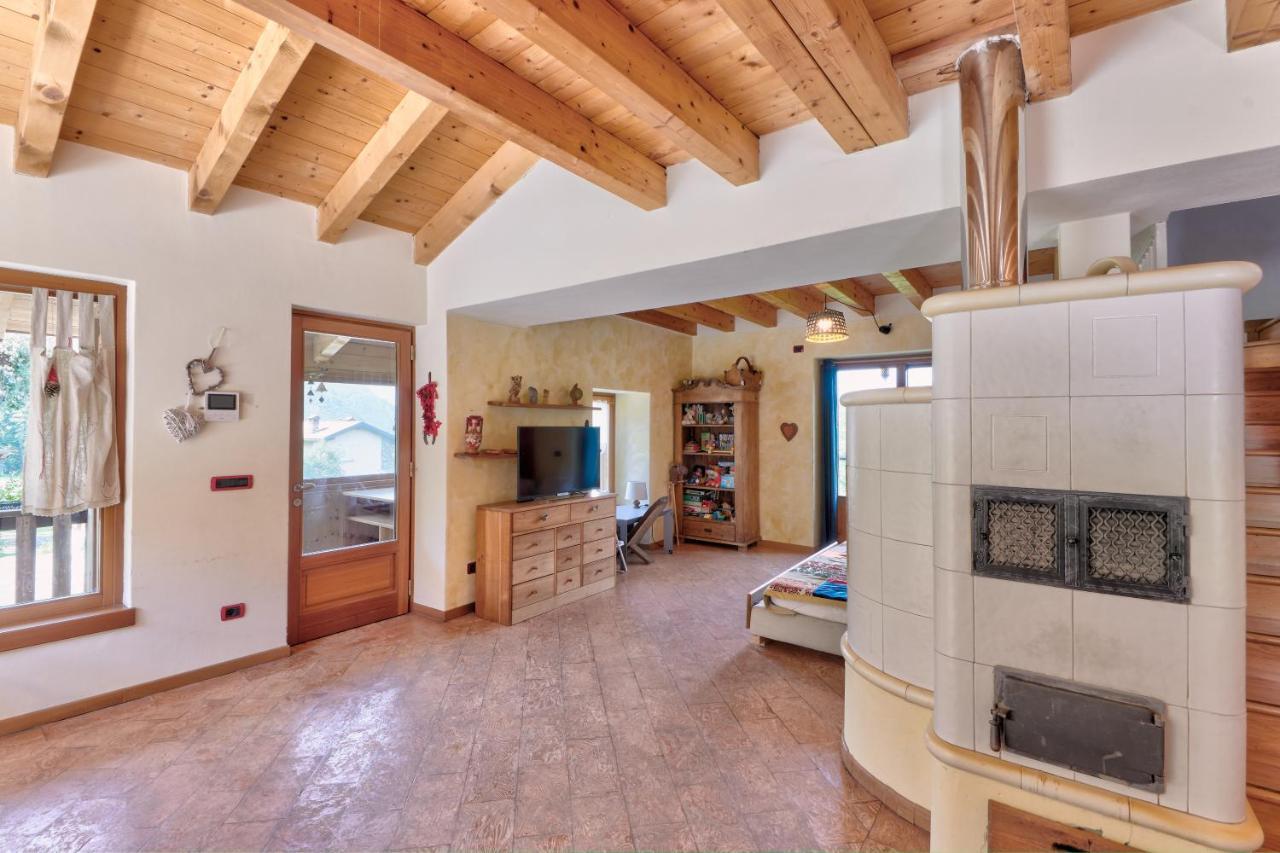 Chalet Con Piscina E Vista Panoramica Colico Dış mekan fotoğraf