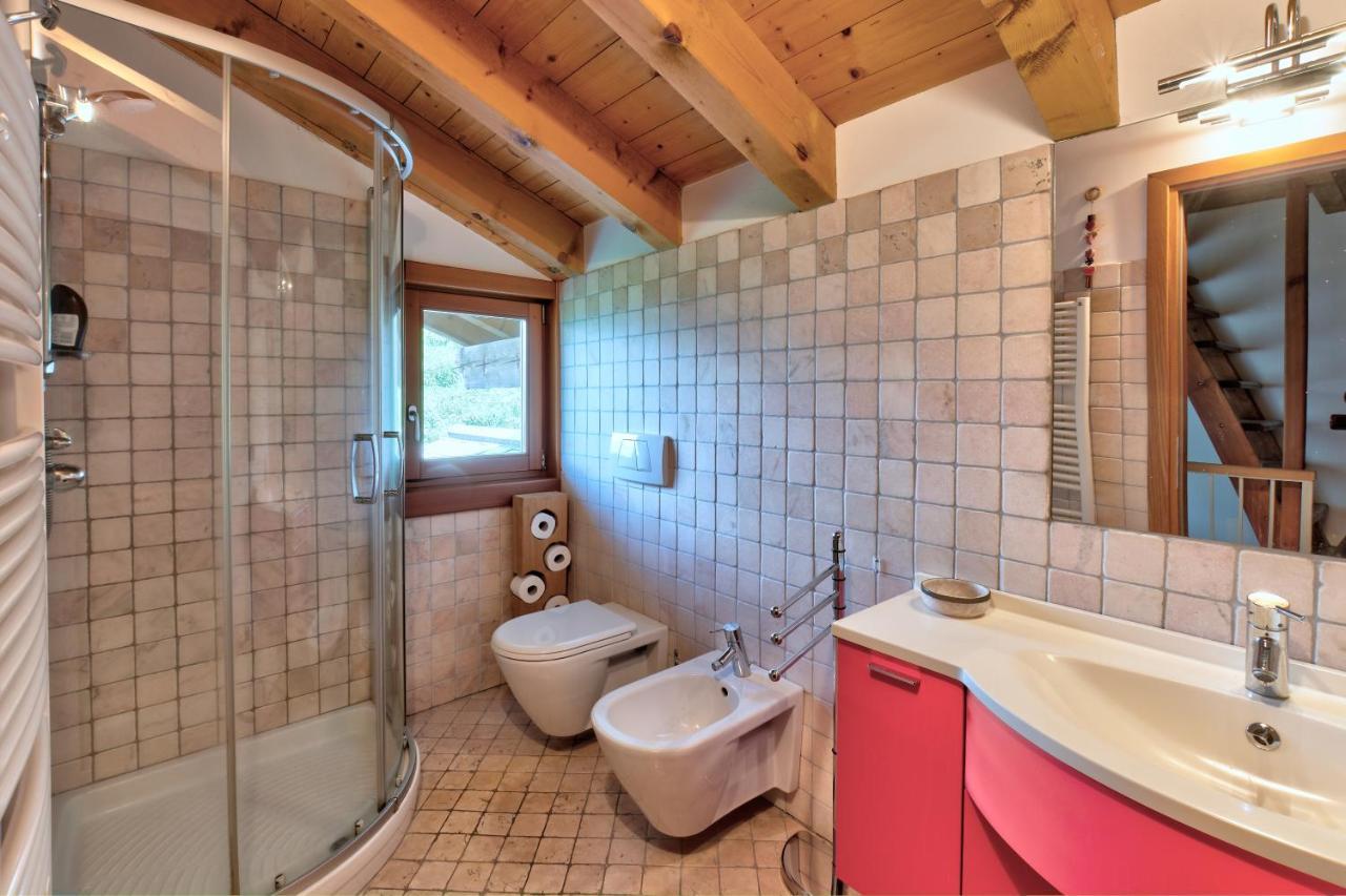 Chalet Con Piscina E Vista Panoramica Colico Dış mekan fotoğraf